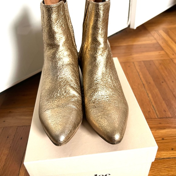 Ivylee (Danish) crackled metallic gold low leather booties, size 8 - Picture 2 of 6